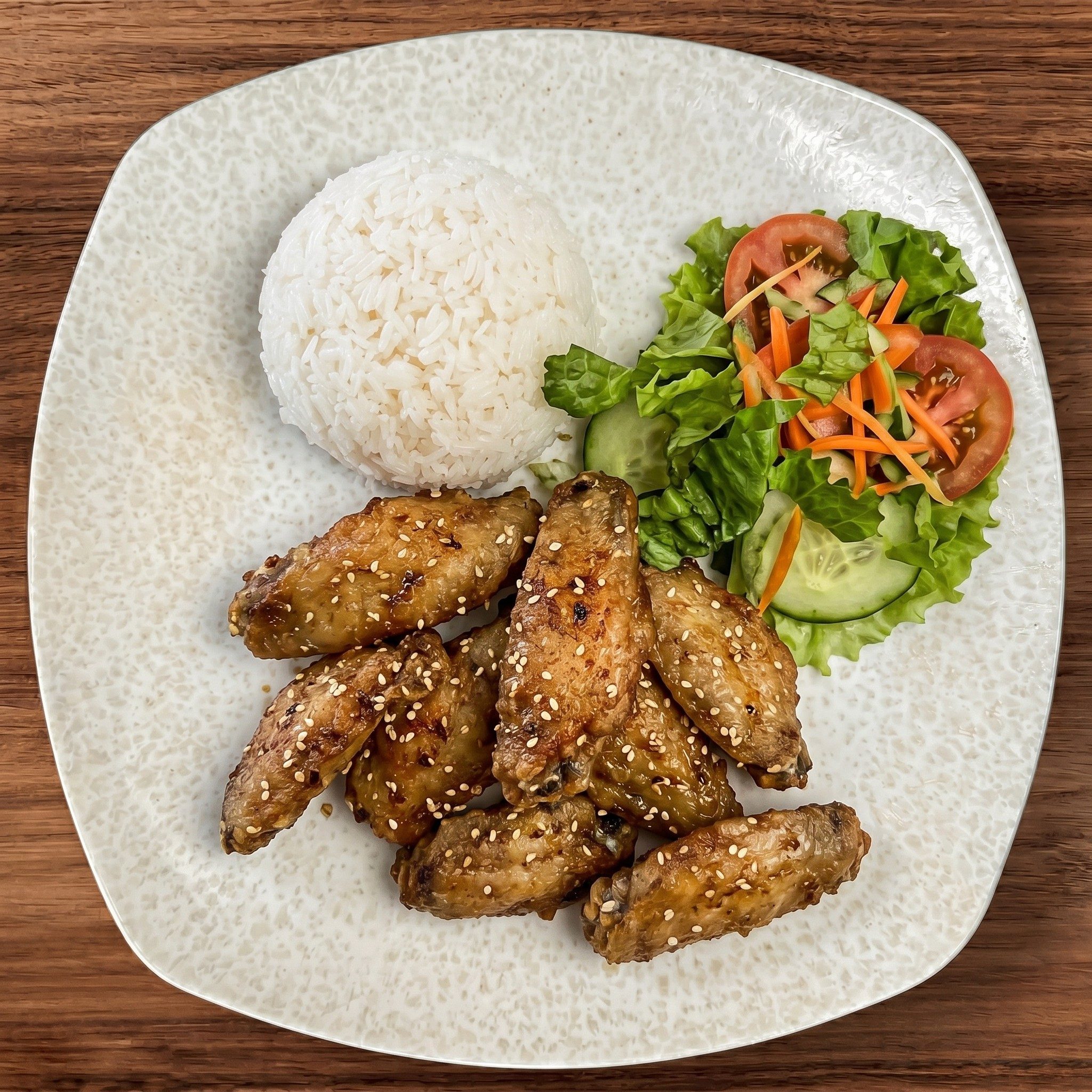 Sweet Chili Sauce Chicken Wings with Steam Rice.