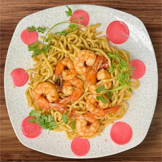 House Garlic Noodle with Shrimp.